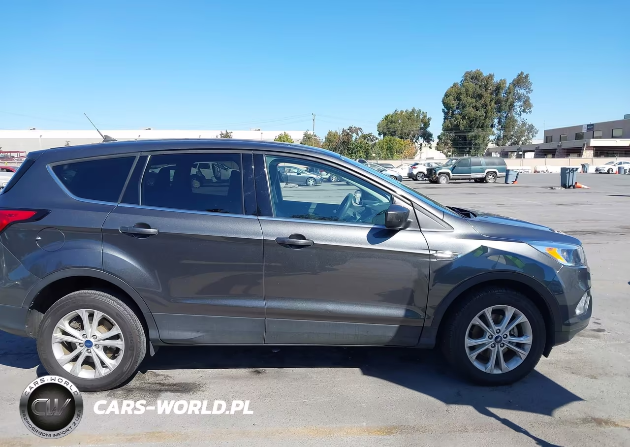 2019 Ford Escape Se VIN:1FMCU0GD2KUC06034 - 13