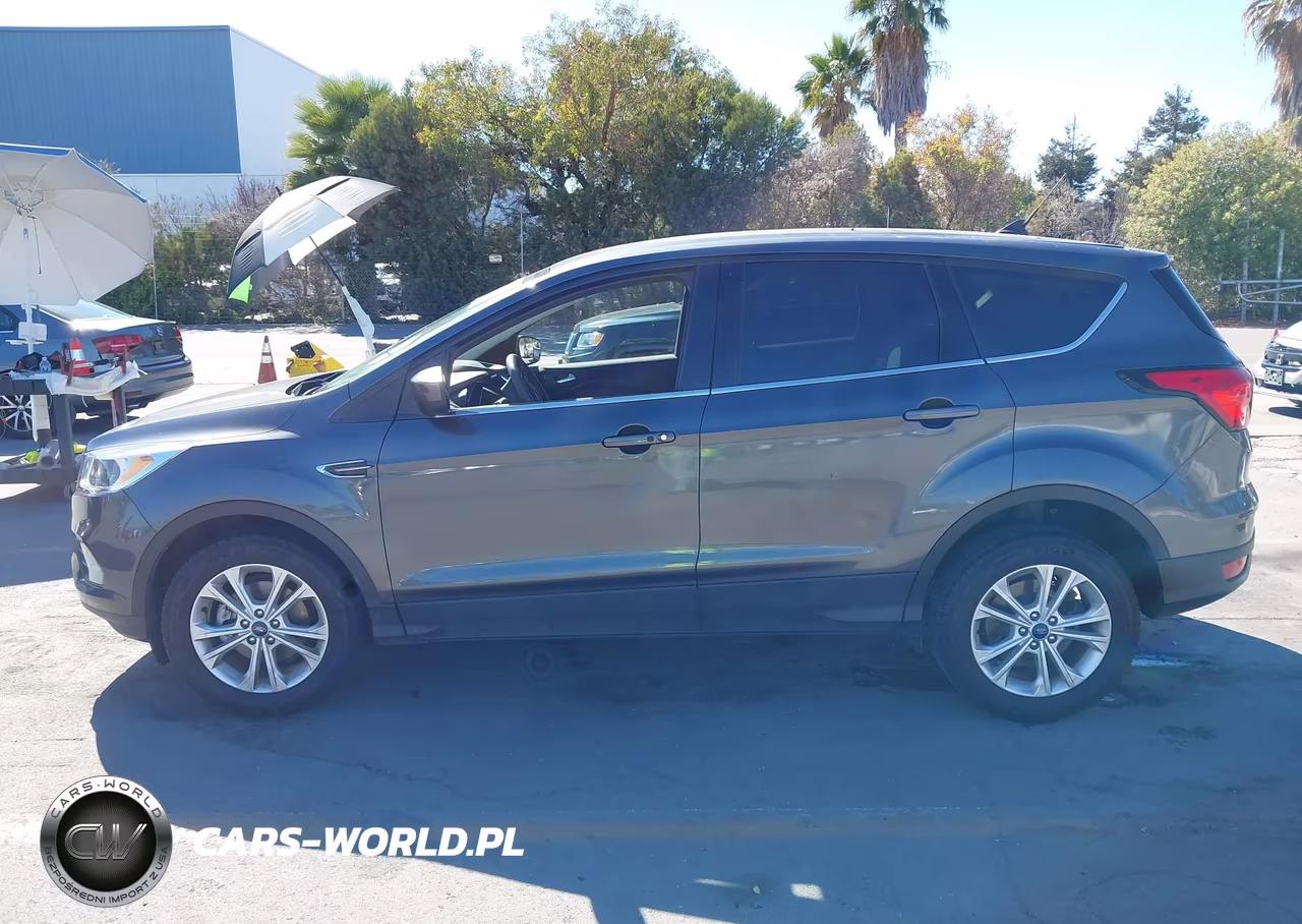 2019 Ford Escape Se VIN:1FMCU0GD2KUC06034 - 14