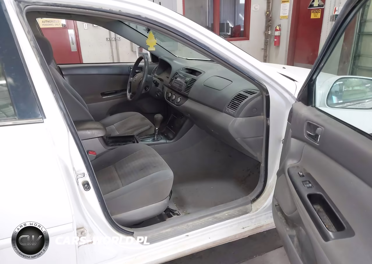 2005 Toyota Camry Le VIN:4T1BE32K95U603261 - 5