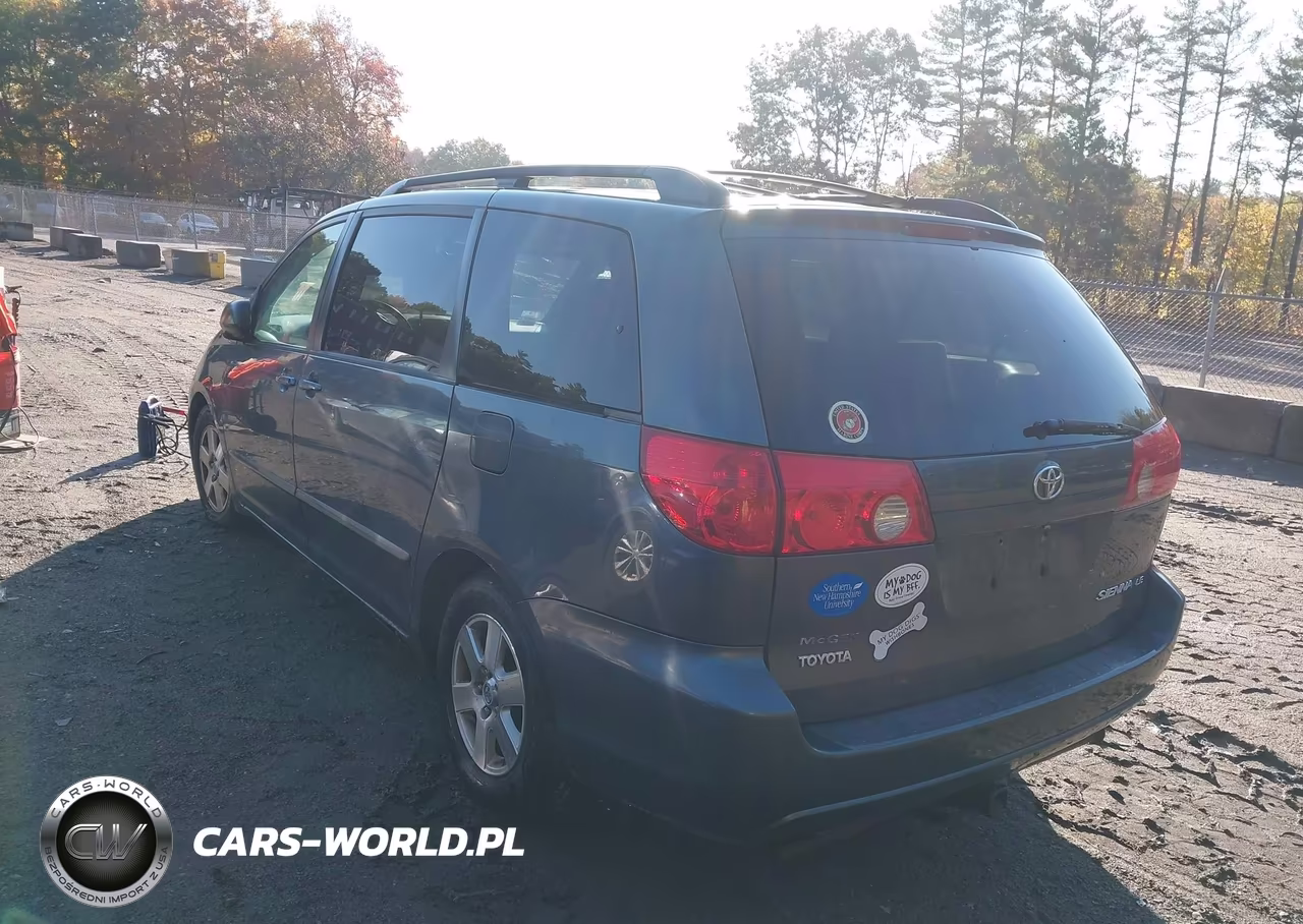 2009 Toyota Sienna Le VIN:5TDZK23C39S228636 - 3