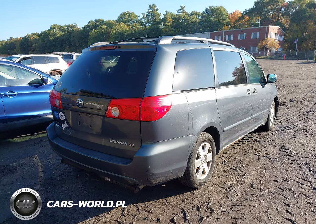 2009 Toyota Sienna Le VIN:5TDZK23C39S228636 - 4