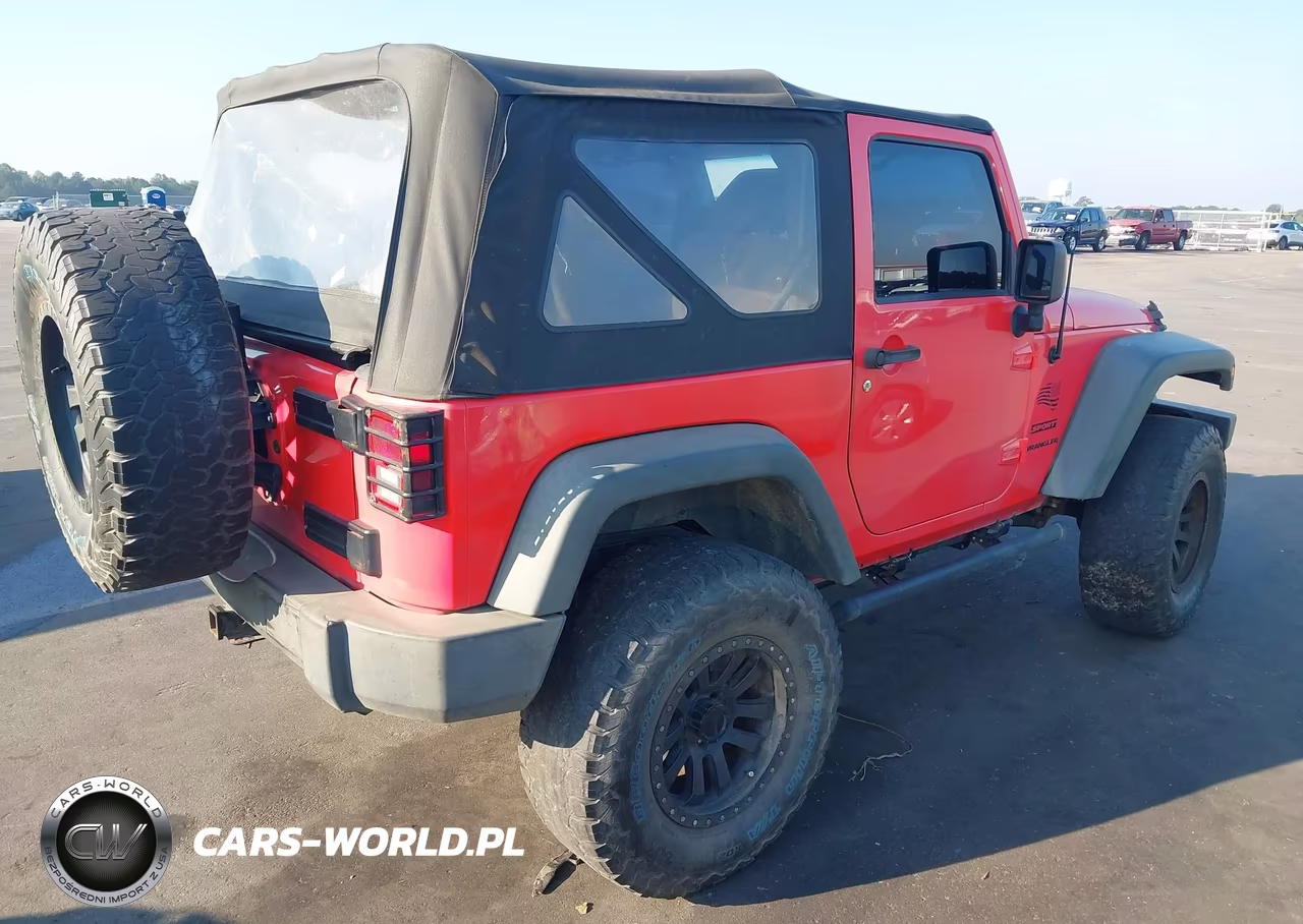 2013 Jeep Wrangler Sport VIN:1C4AJWAG1DL605679 - 4