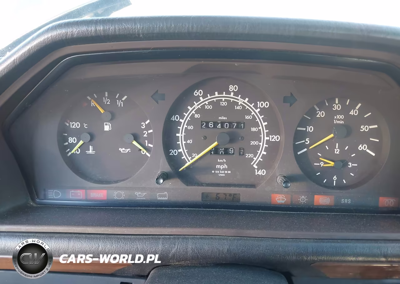 1992 Mercedes-Benz 300 D VIN:WDBEB28E5NB590069 - 7
