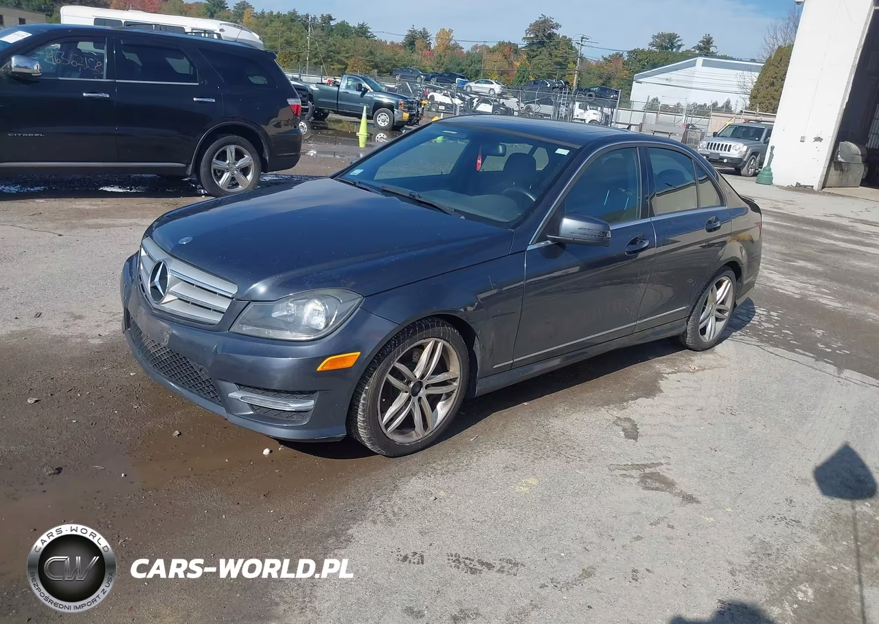 2013 Mercedes-Benz C 300 Sport 4Matic VIN:WDDGF8AB9DG139509 - 2