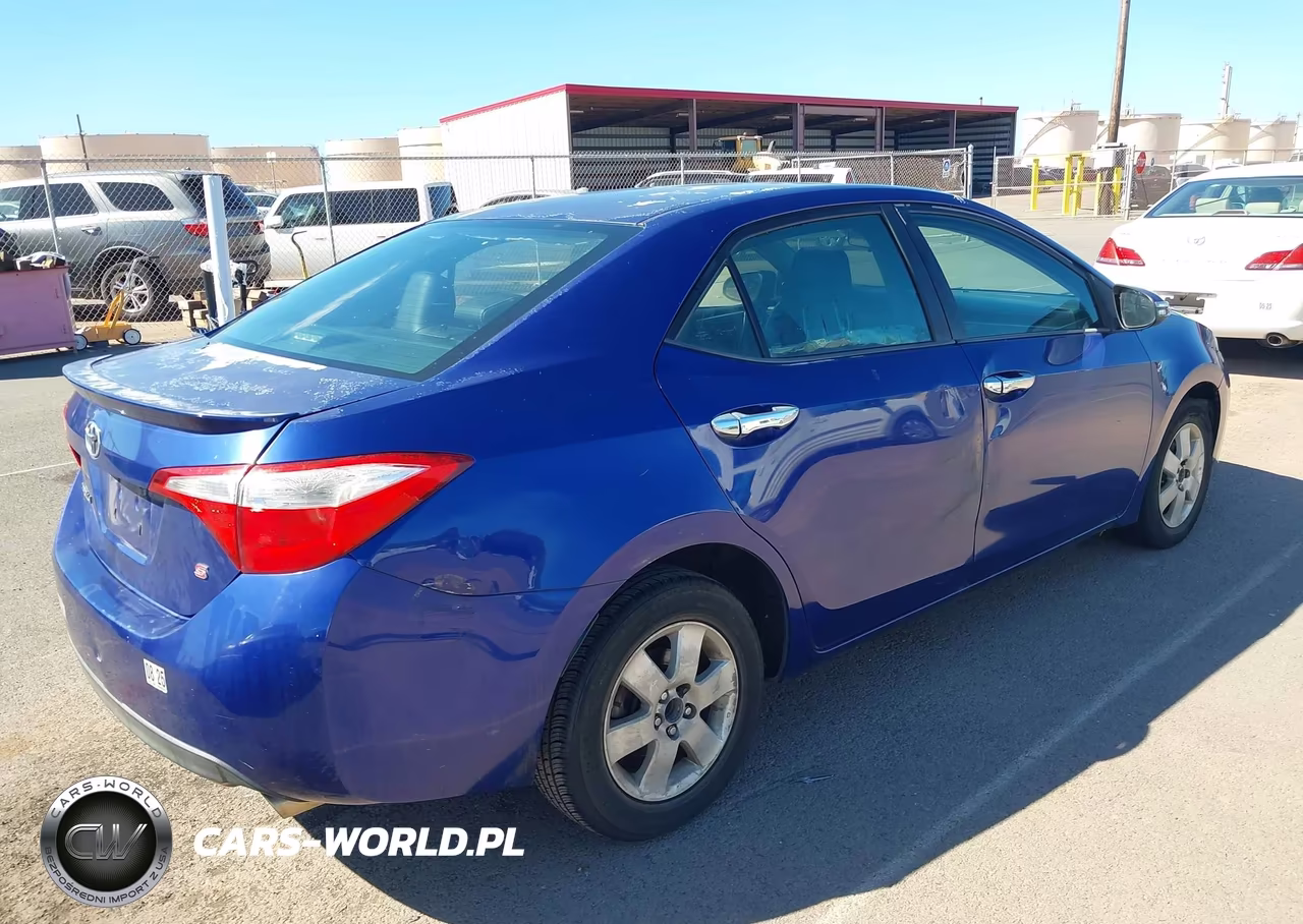2015 Toyota Corolla S-S Plus-S Premium VIN:5YFBURHE9FP302676 - 4