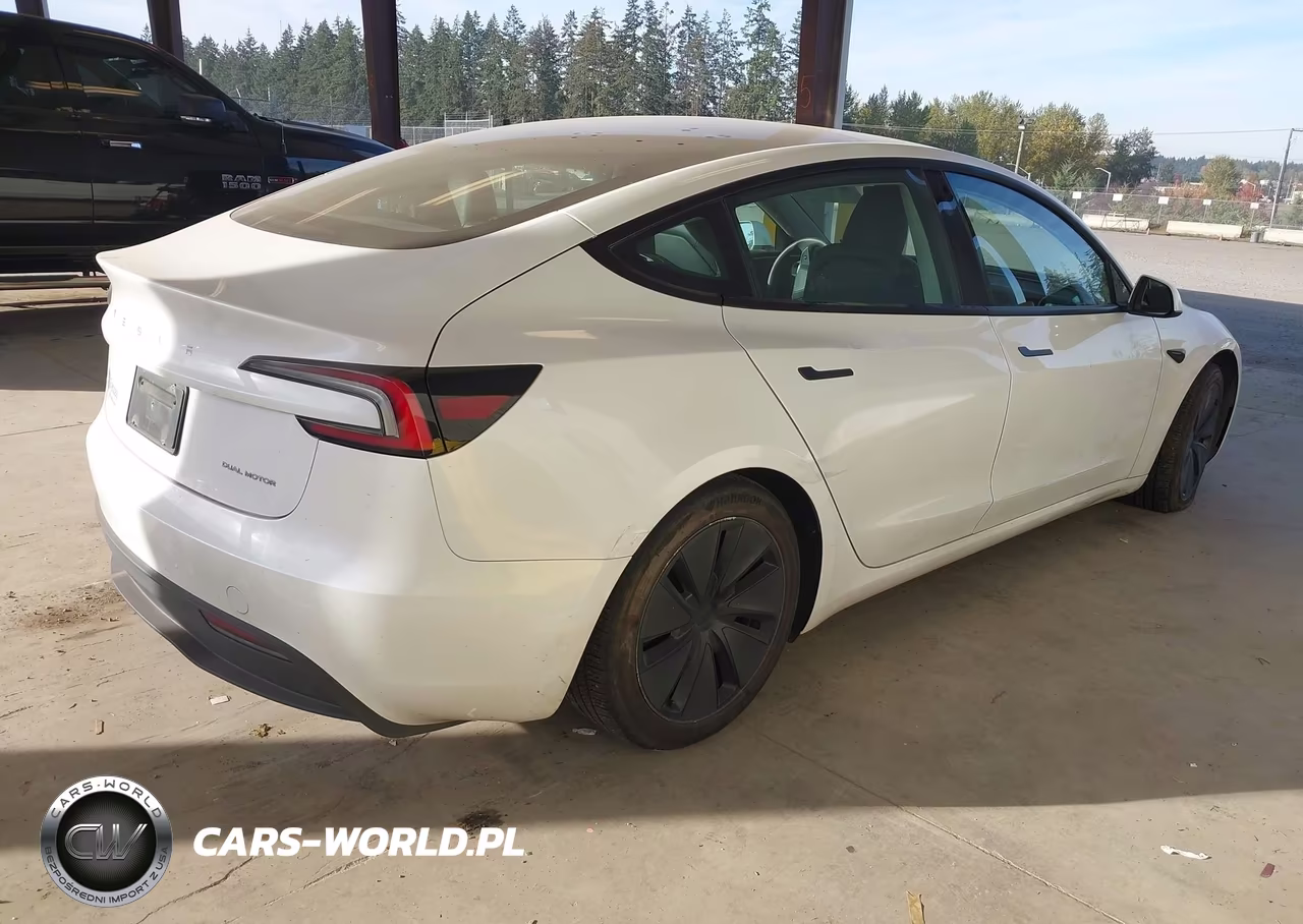 2024 Tesla Model 3 Long Range Dual Motor All-Wheel Drive VIN:5YJ3E1EB9RF740093 - 4