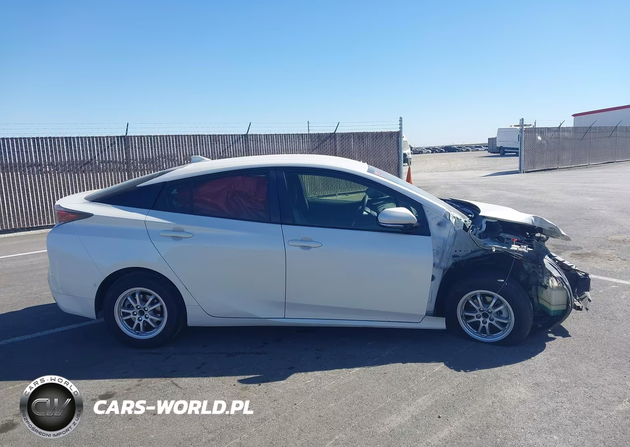 2018 Toyota Prius Two VIN:JTDKBRFU3J3062820 - 14
