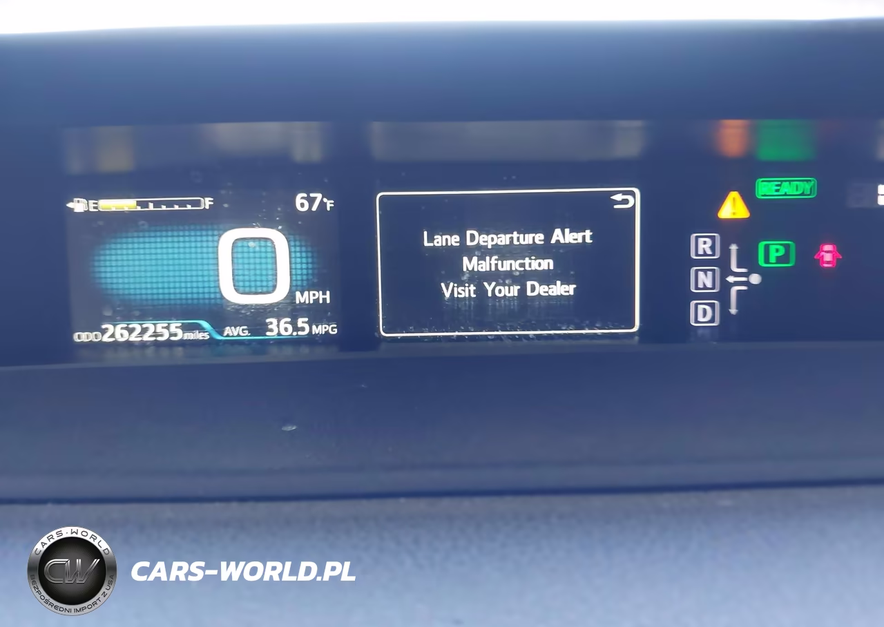 2018 Toyota Prius Two VIN:JTDKBRFU3J3062820 - 7