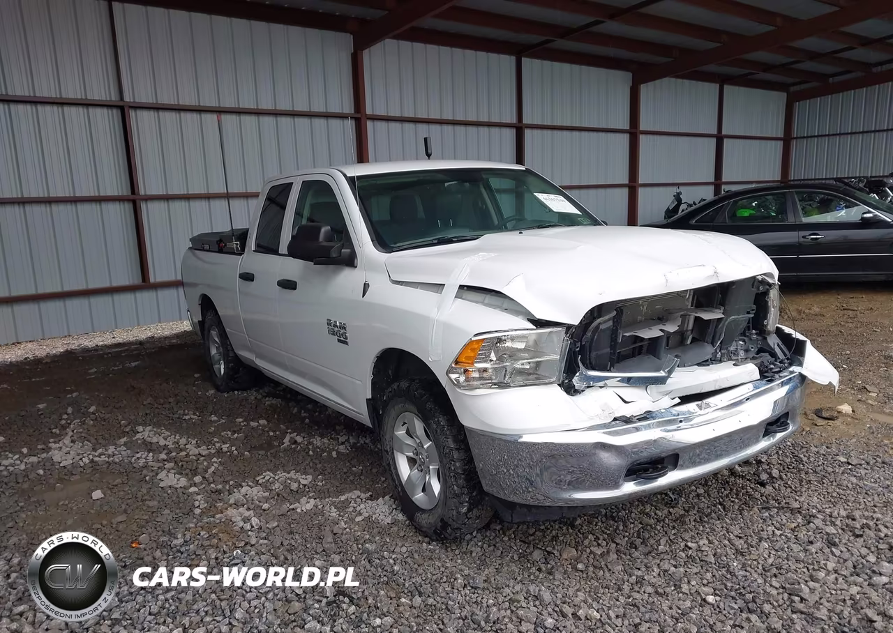 2022 Ram 1500 Classic Tradesman 4X4 6'4 Box – zdjęcie 1 z 17