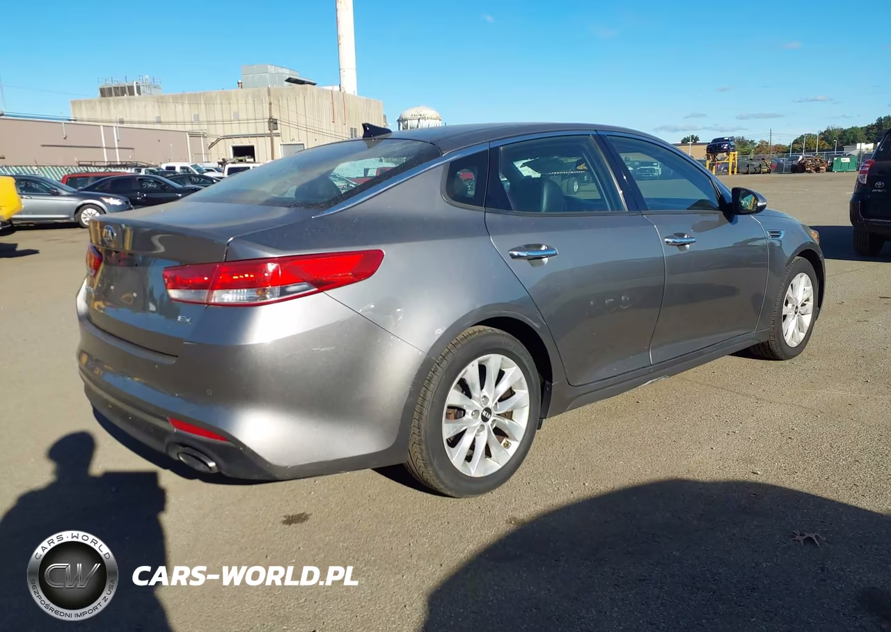 2018 Kia Optima Ex VIN:5XXGU4L32JG218649 - 4