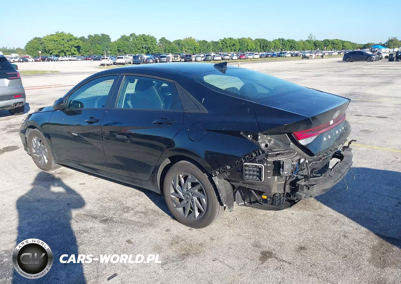 2026 Hyundai Elantra Hybrid Blue VIN:KMHLM4DJ6TU198409 - 19