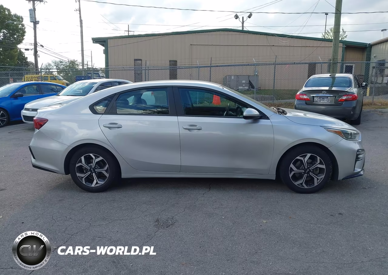 2021 Kia Forte Lxs VIN:3KPF24AD5ME326953 - 13