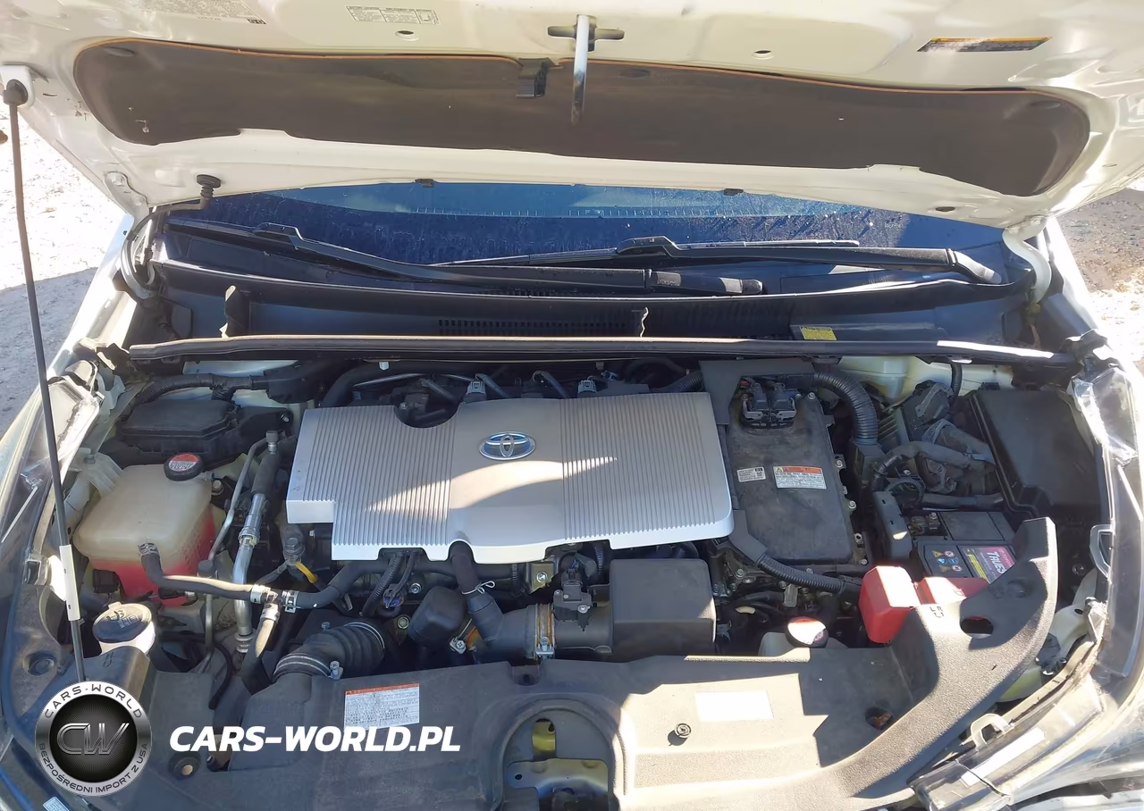 2016 Toyota Prius Four VIN:JTDKARFU0G3501032 - 10