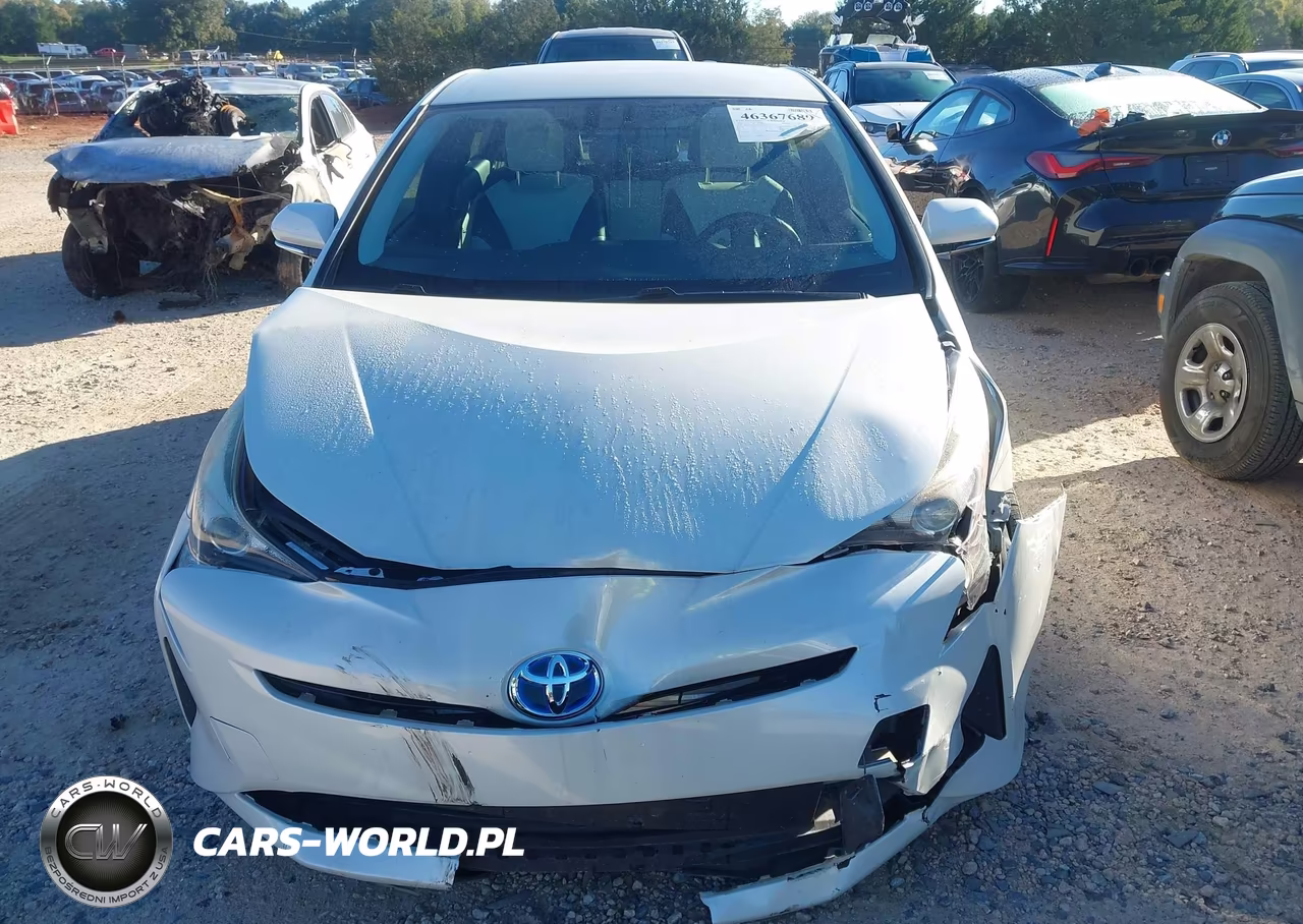 2016 Toyota Prius Four VIN:JTDKARFU0G3501032 - 12