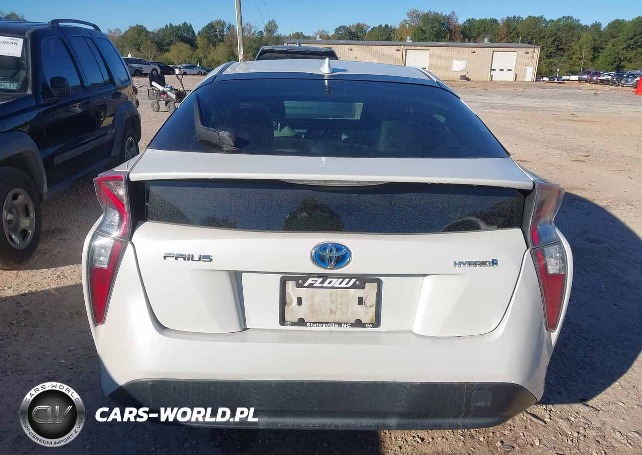 2016 Toyota Prius Four VIN:JTDKARFU0G3501032 - 16