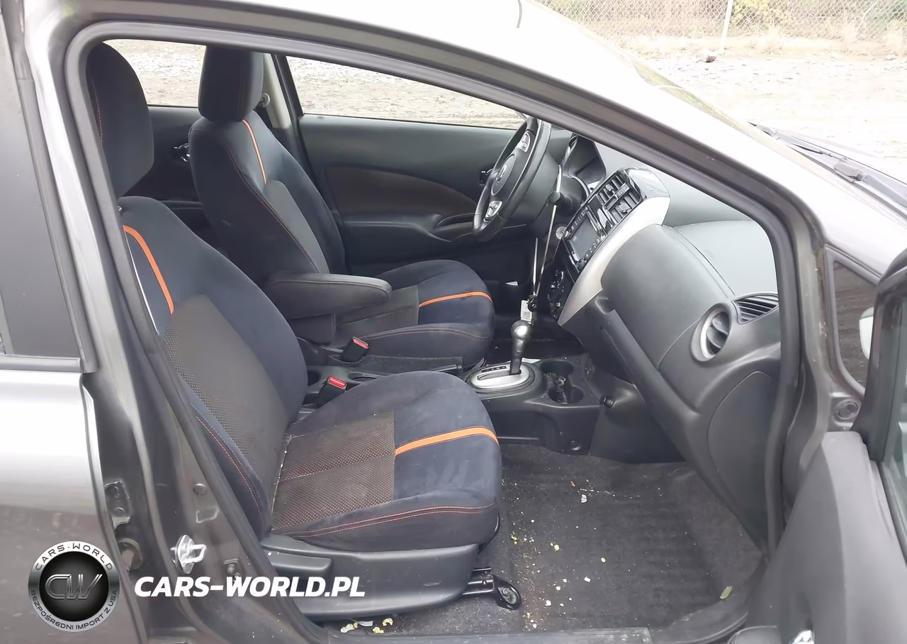 2017 Nissan Versa Note Sr VIN:3N1CE2CP9HL353616 - 5