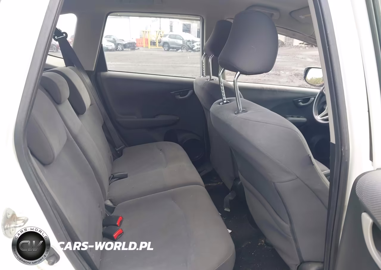 2012 Honda Fit VIN:JHMGE8H36CC035642 - 8