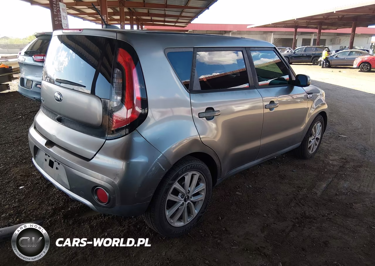 2017 Kia Soul + VIN:KNDJP3A59H7420158 - 4