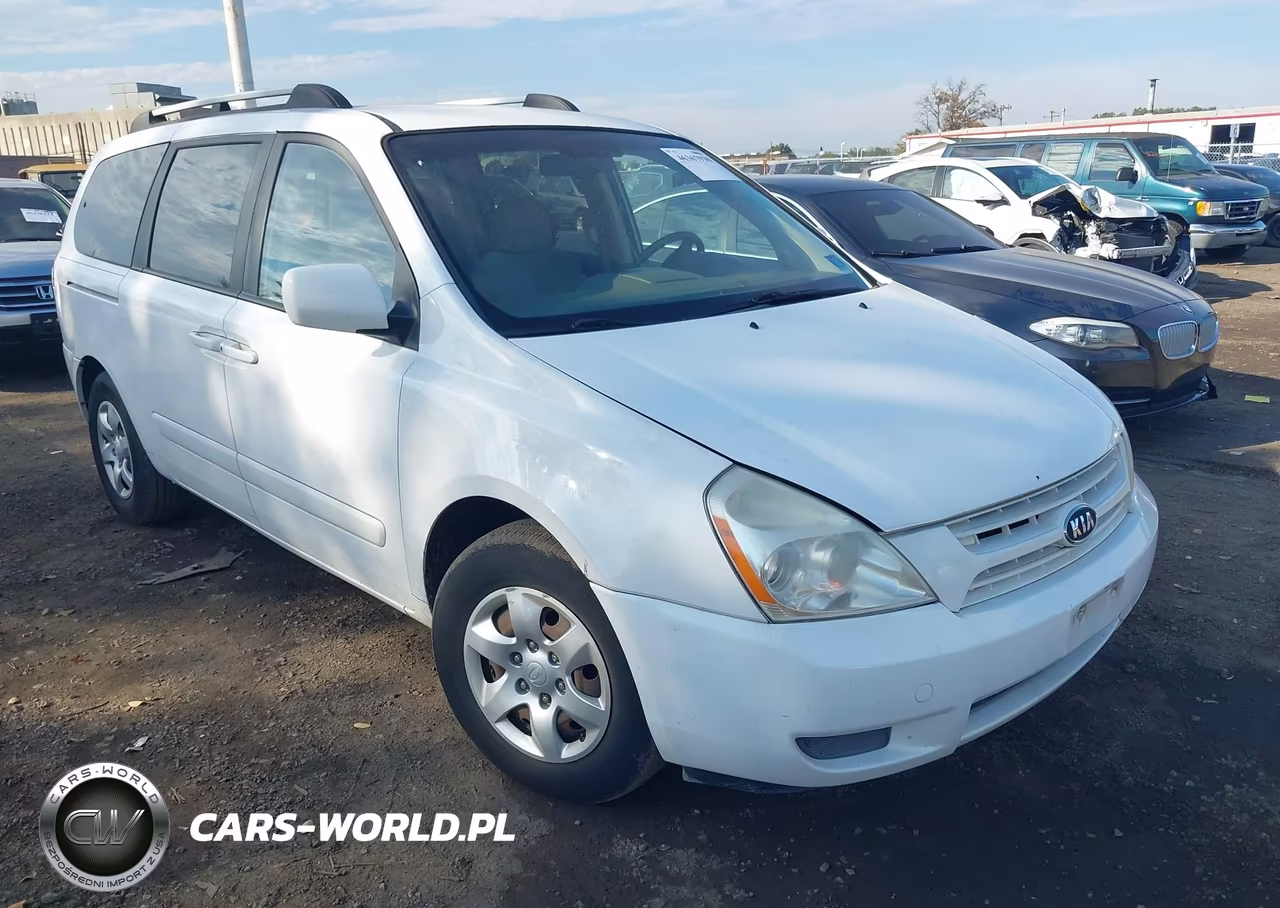 2008 Kia Sedona Lx