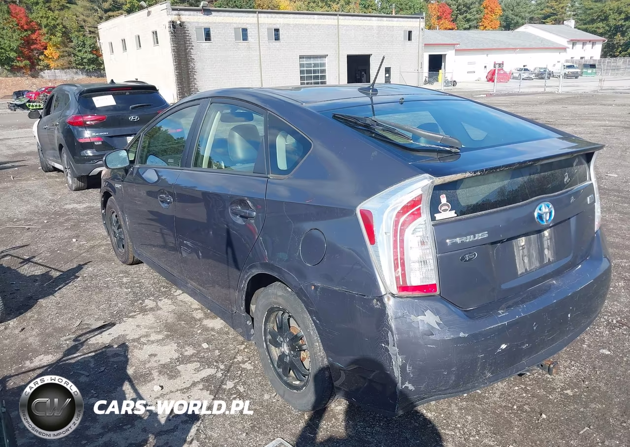 2012 Toyota Prius Four VIN:JTDKN3DU2C1502497 - 3