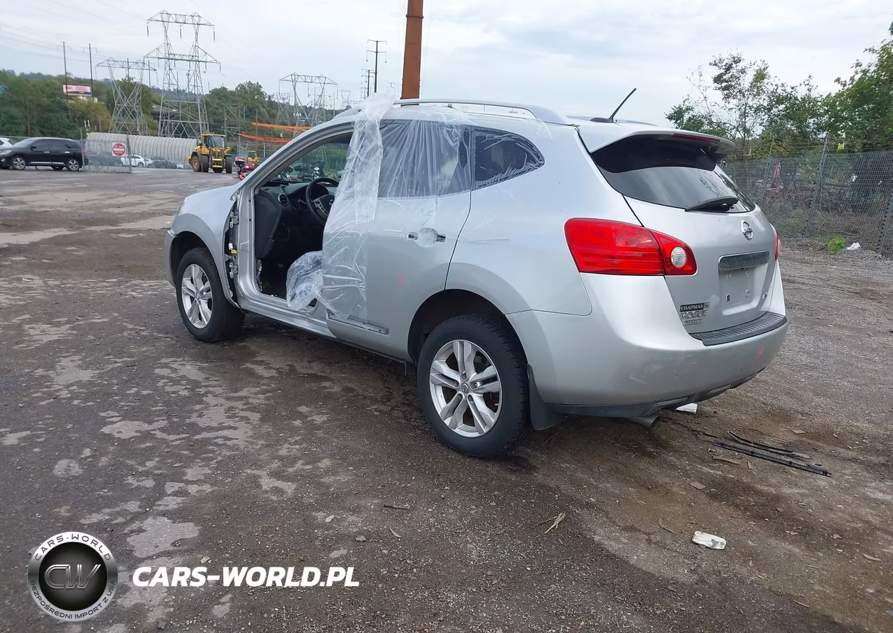 2015 Nissan Rogue Select S VIN:JN8AS5MVXFW258389 - 3
