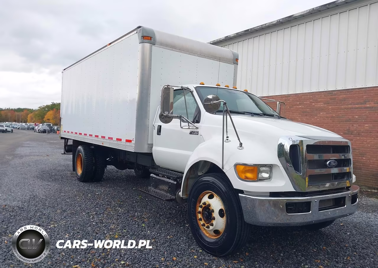 2013 Ford F-750 – zdjęcie 1 z 16