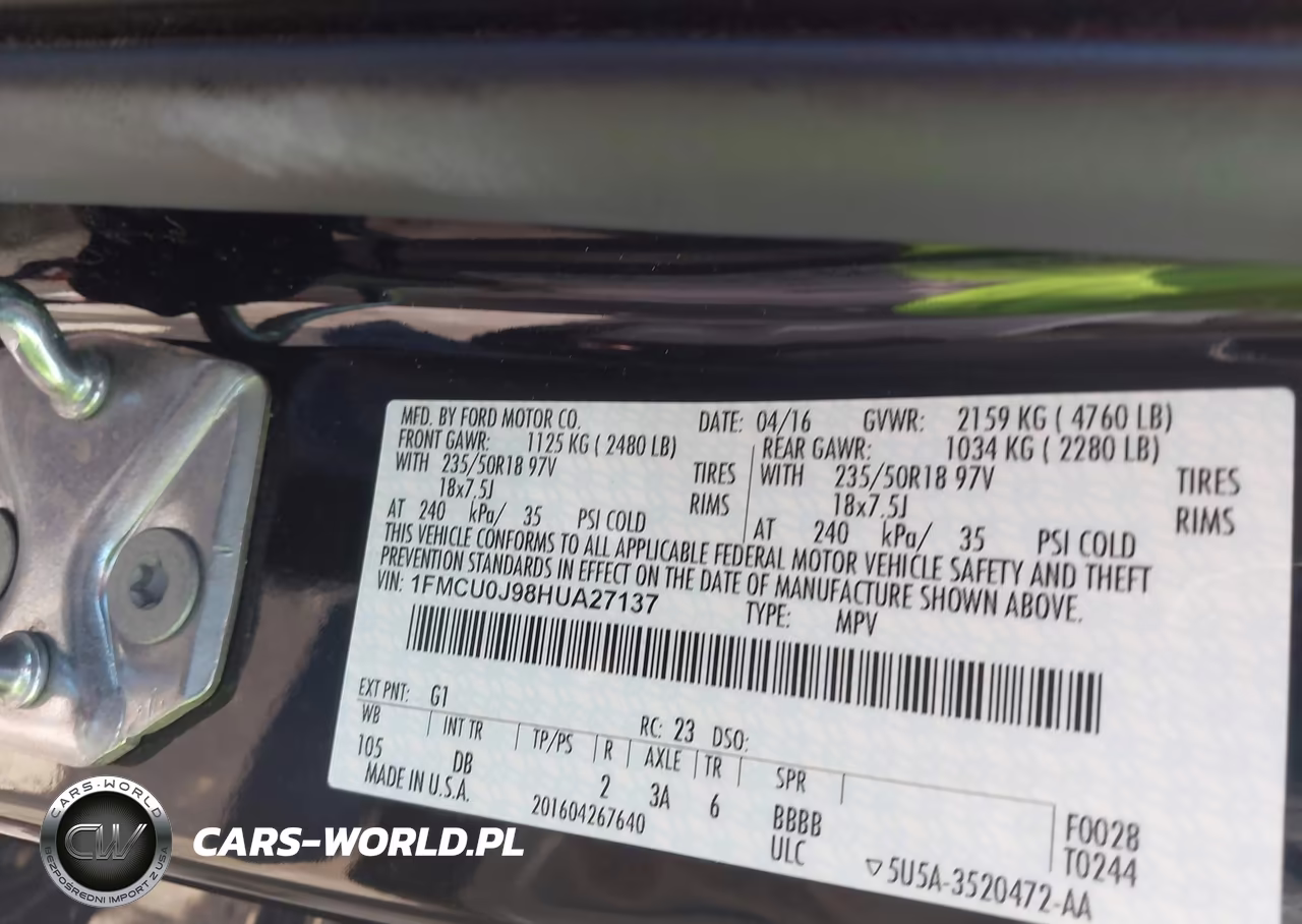 2017 Ford Escape Titanium VIN:1FMCU0J98HUA27137 - 9