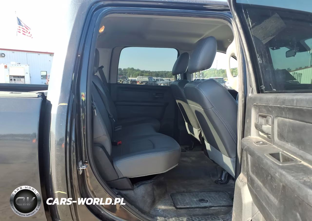 2018 Ram 2500 Tradesman 4X4 8' Box VIN:3C6TR5HT5JG300703 - 8
