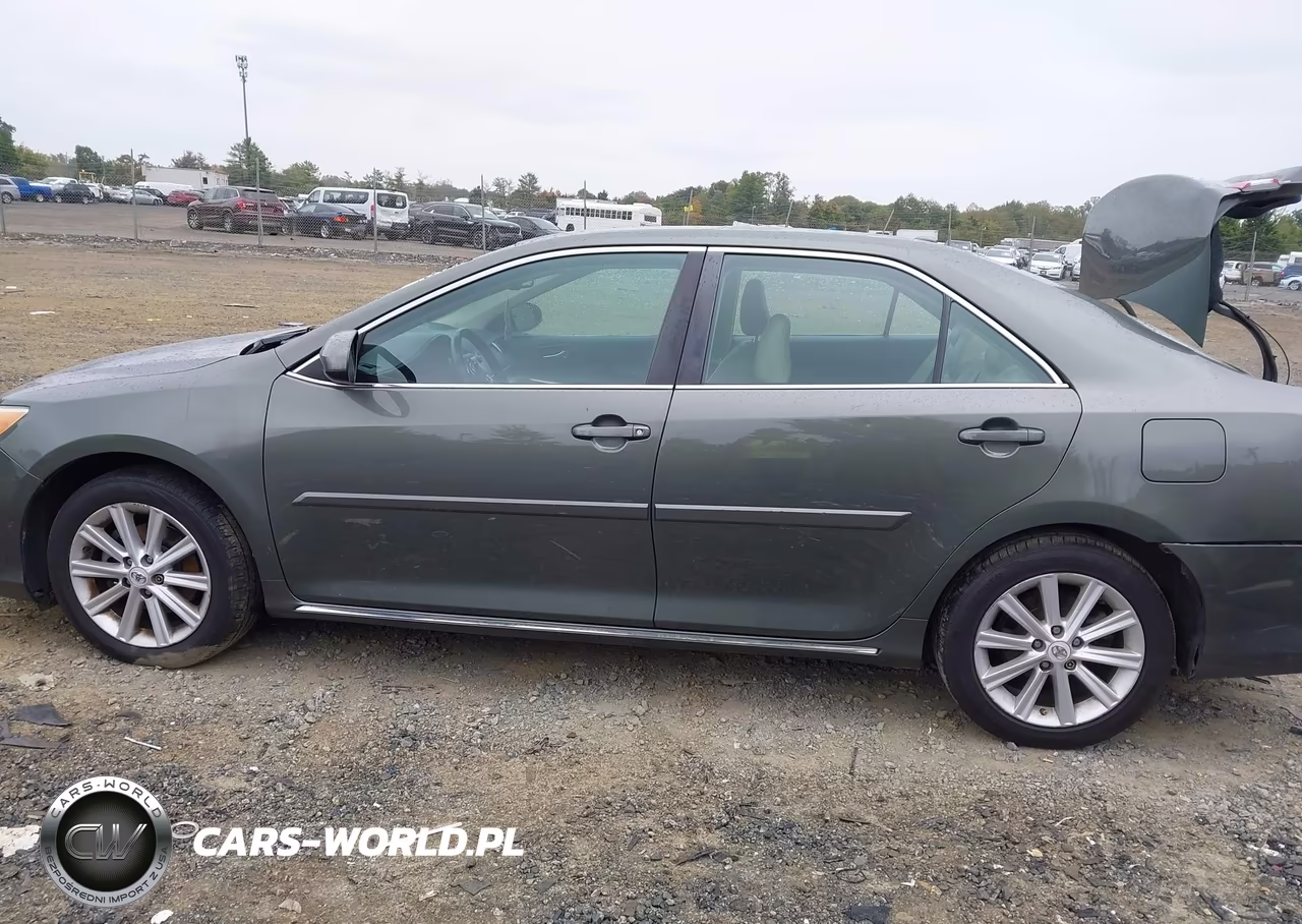 2013 Toyota Camry Xle V6 VIN:4T1BK1FK2DU527291 - 14