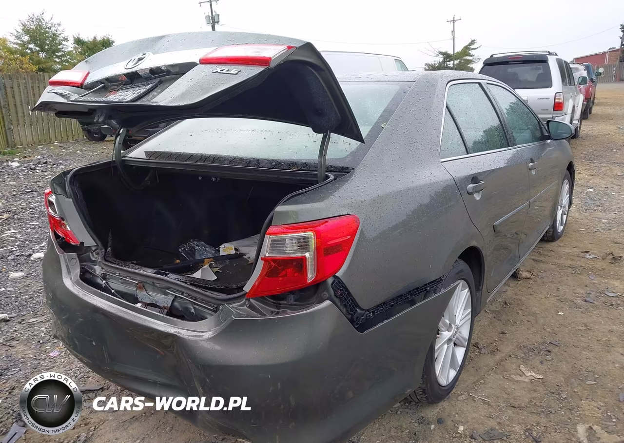 2013 Toyota Camry Xle V6 VIN:4T1BK1FK2DU527291 - 4