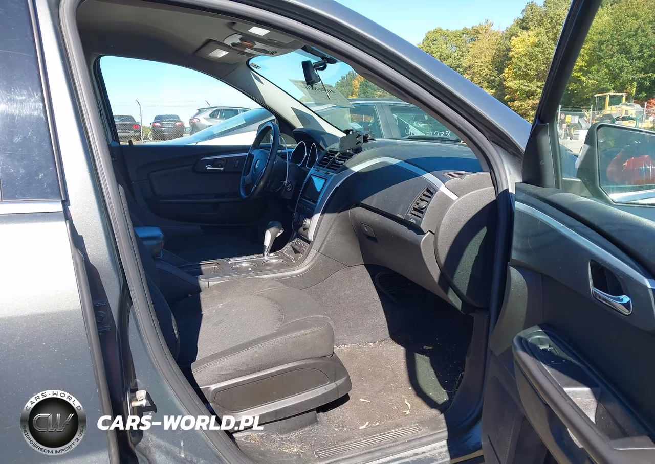 2011 Chevrolet Traverse VIN:1GNKVGED5BJ219734 - 5
