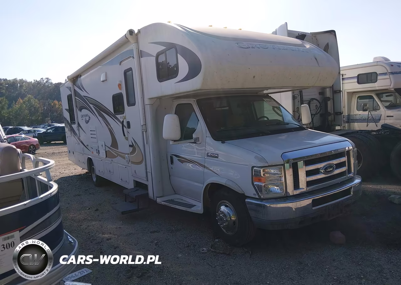 2013 Ford E-450 Cutaway