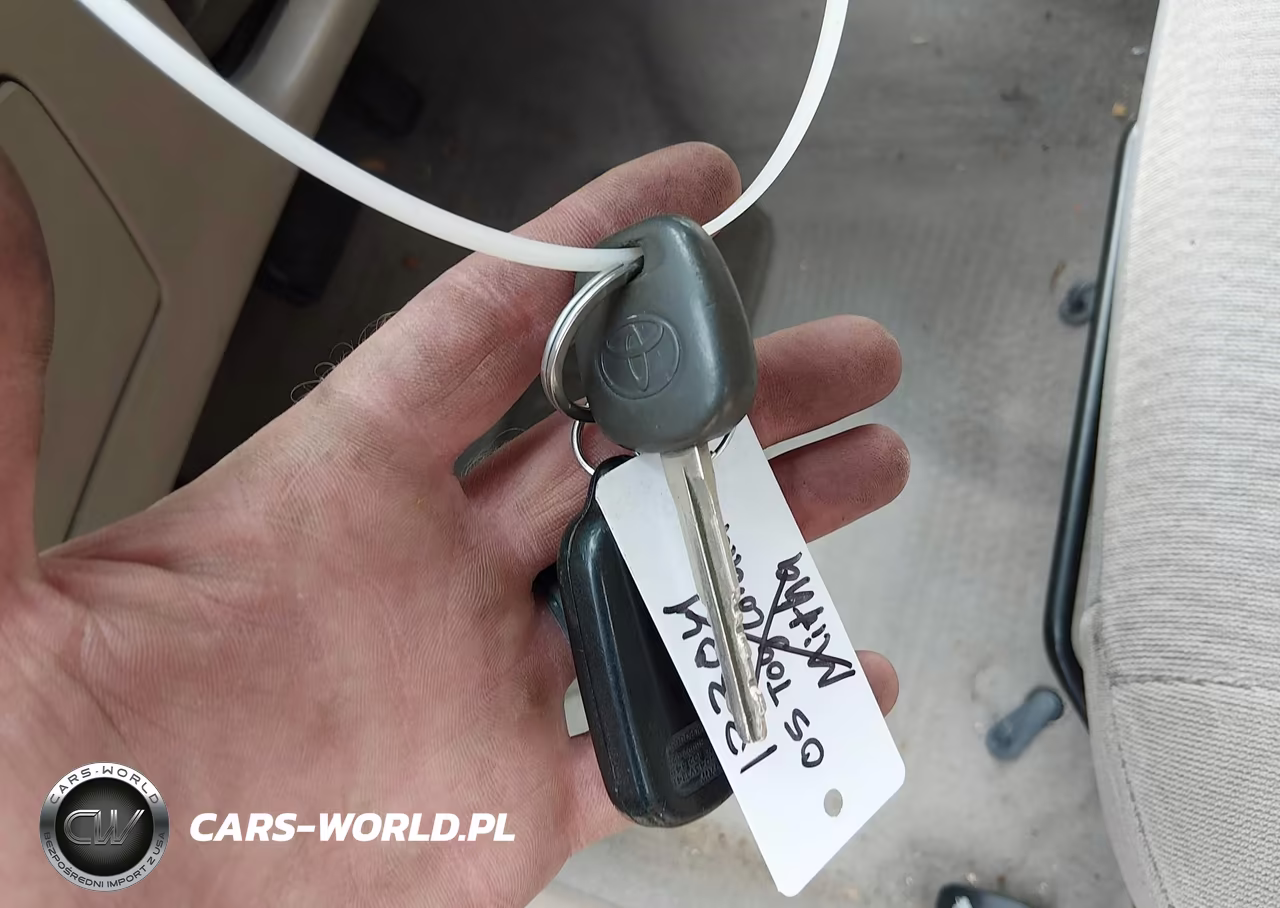 2005 Toyota Corolla Le VIN:1NXBR32E65Z372480 - 11