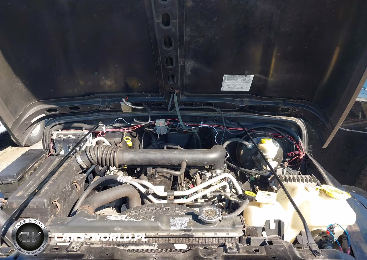 2004 Jeep Wrangler Sahara VIN:1J4FA59SX4P801597 - 10