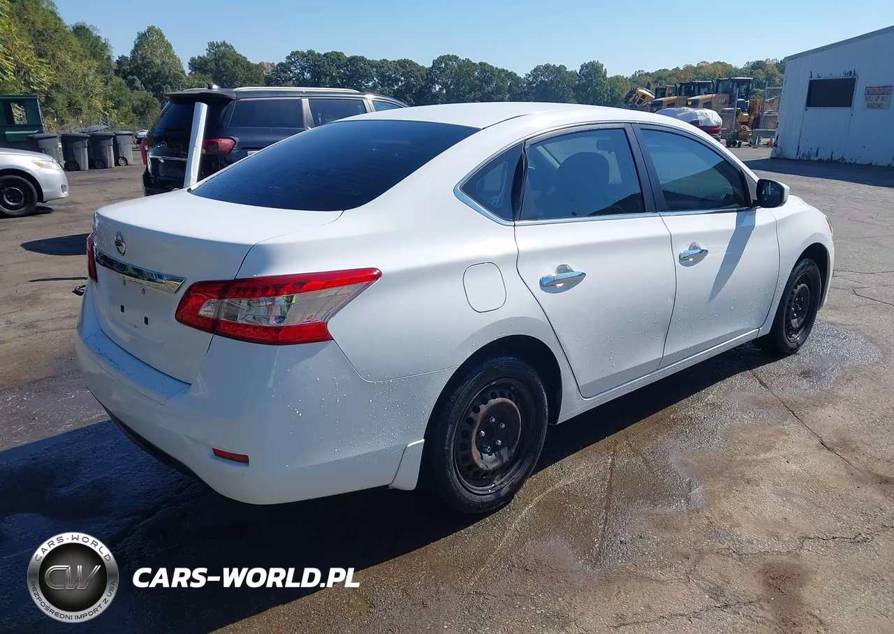 2015 Nissan Sentra S VIN:3N1AB7AP2FY374291 - 4