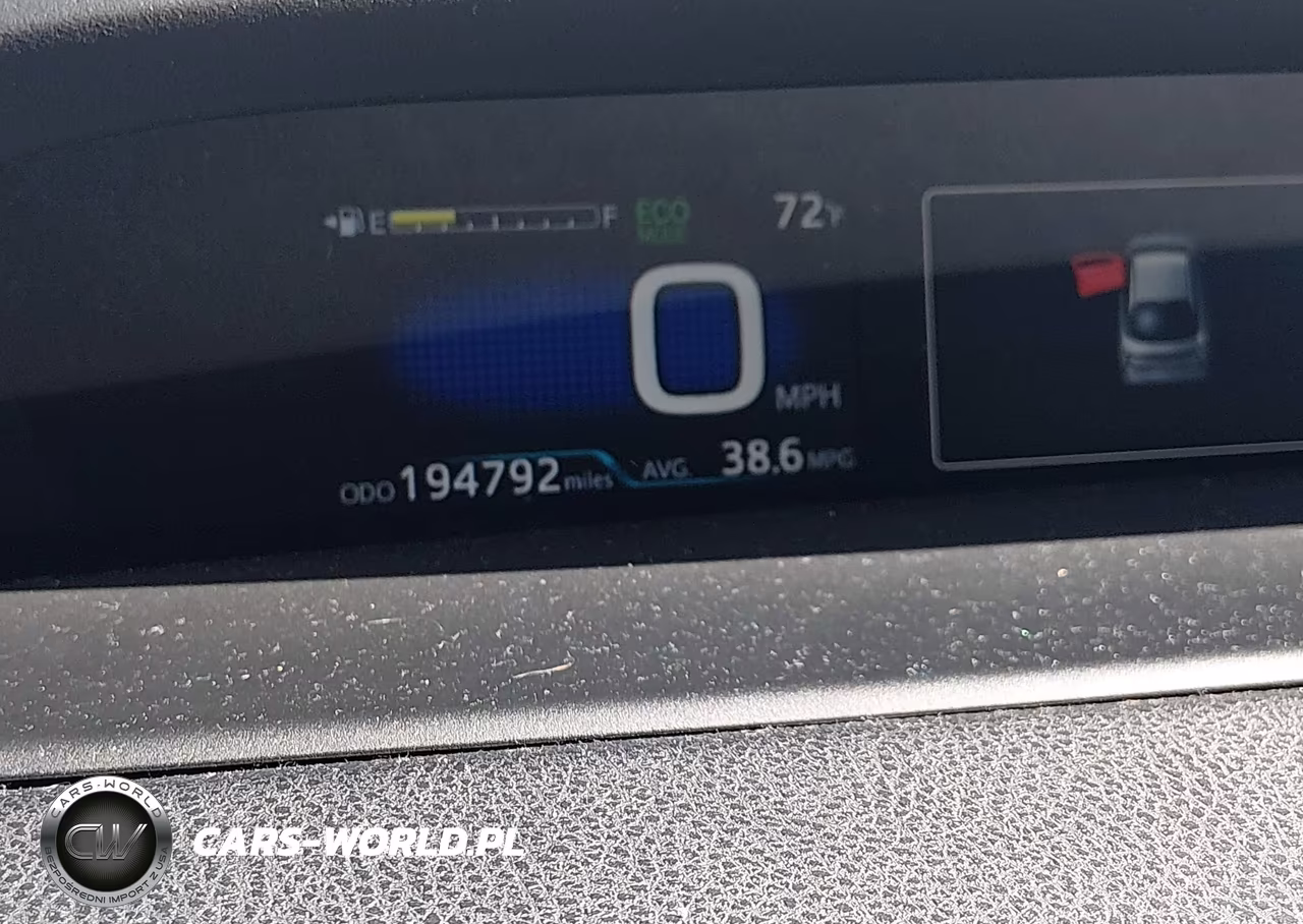 2016 Toyota Prius Three Touring VIN:JTDKARFUXG3506061 - 15