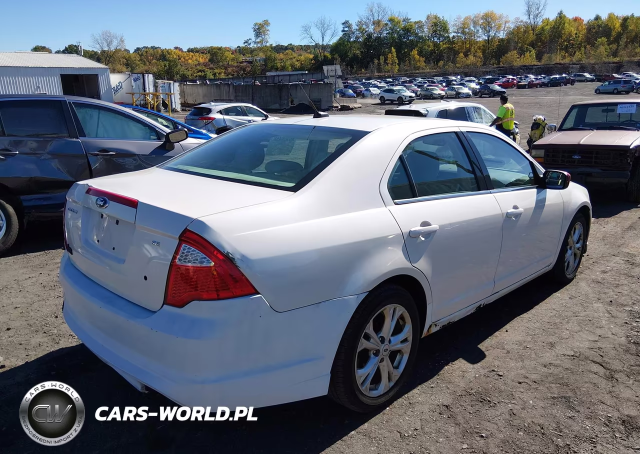 2012 Ford Fusion Se VIN:3FAHP0HA8CR272186 - 4