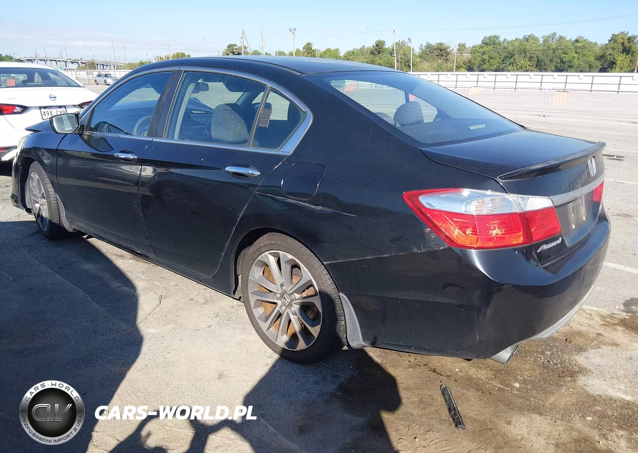 2015 Honda Accord Sport VIN:1HGCR2F56FA061956 - 3