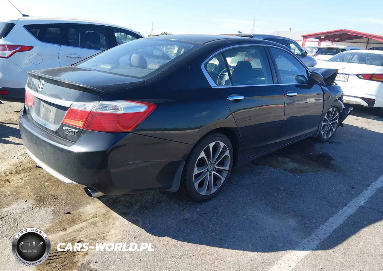 2015 Honda Accord Sport VIN:1HGCR2F56FA061956 - 4