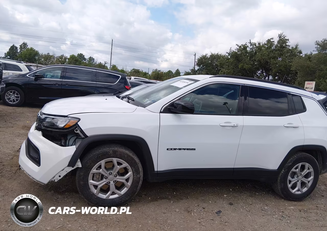 2024 Jeep Compass Latitude 4X4 VIN:3C4NJDBNXRT111626 - 15