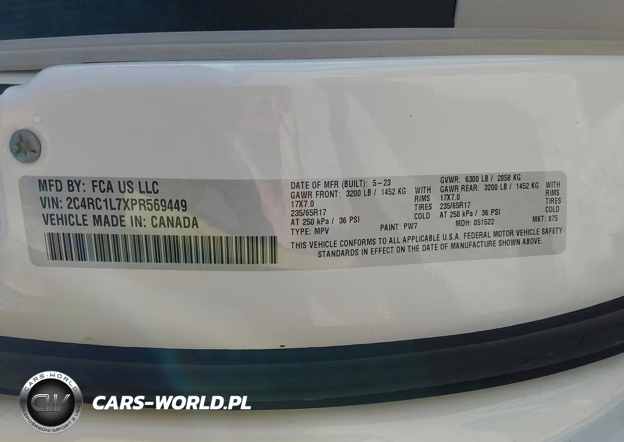 2023 Chrysler Pacifica Hybrid Touring L VIN:2C4RC1L7XPR569449 - 9