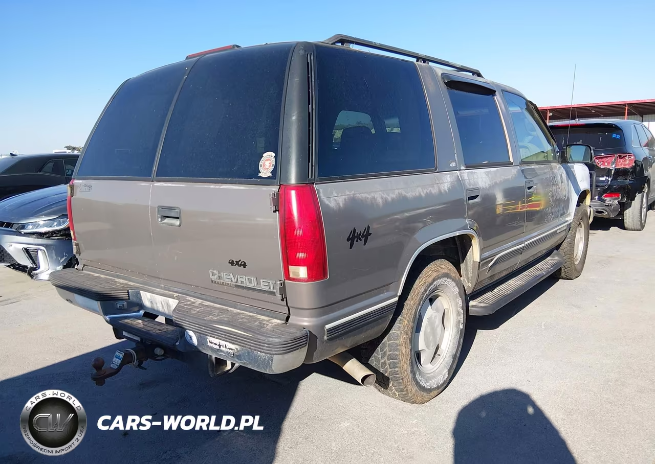 1998 Chevrolet Tahoe Ls VIN:1GNEK13R0WJ345703 - 4