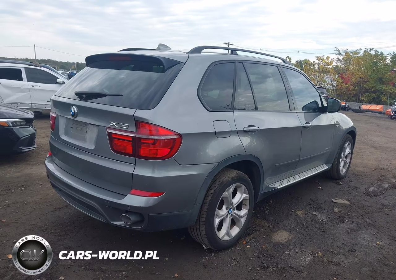 2012 BMW X5 xDrive35D VIN:5UXZW0C51CL669196 - 4