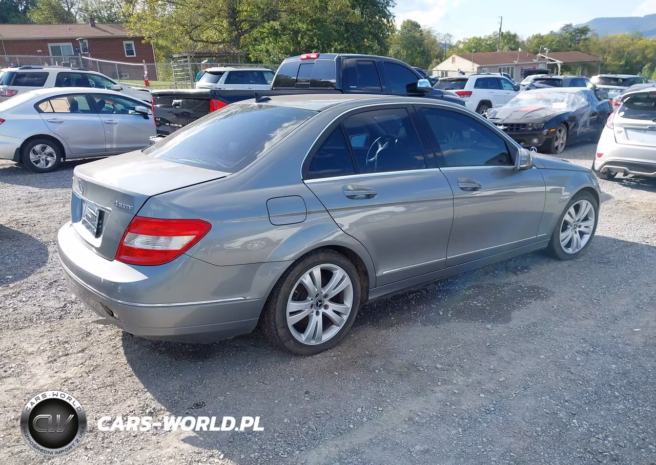 2010 Mercedes-Benz C 300 Luxury 4Matic VIN:WDDGF8BB1AR115283 - 4