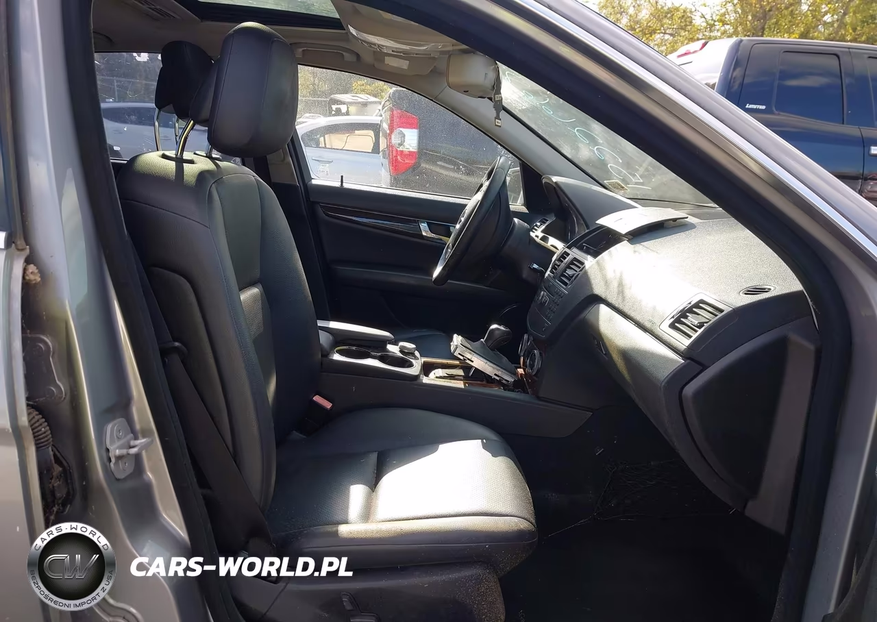 2010 Mercedes-Benz C 300 Luxury 4Matic VIN:WDDGF8BB1AR115283 - 5