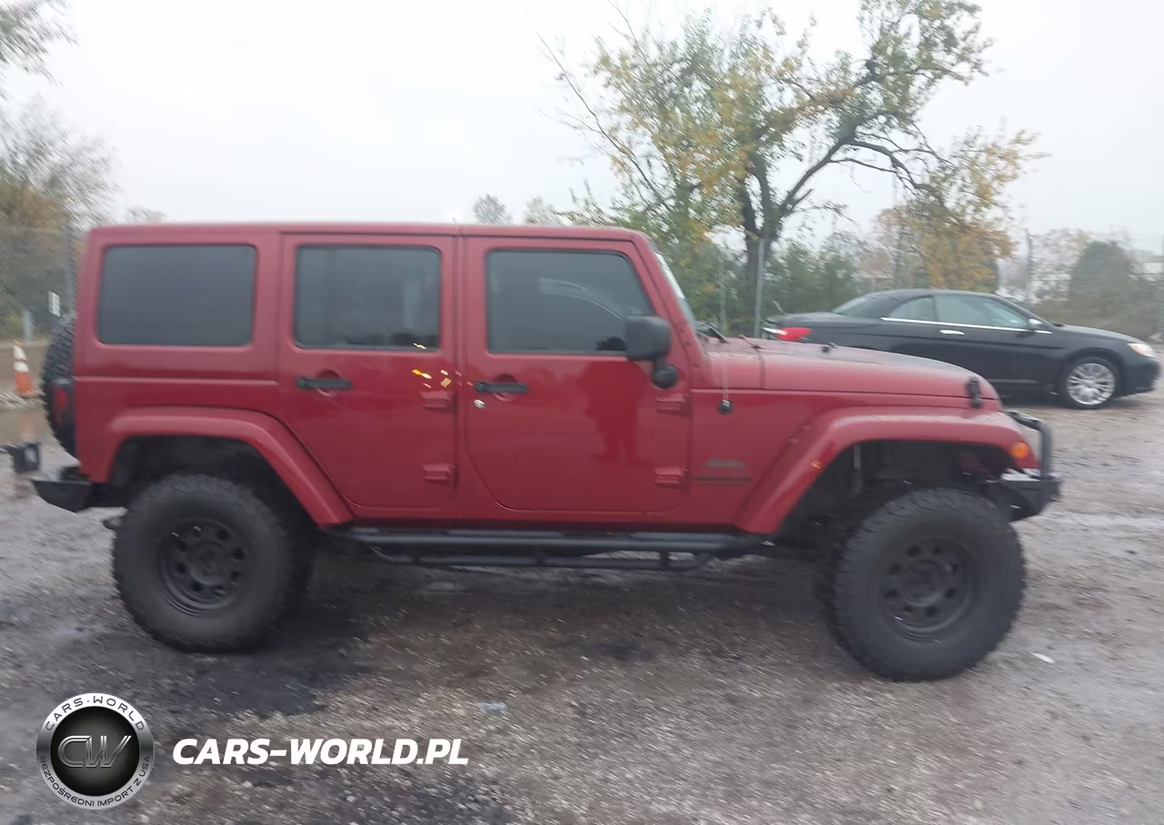 2012 Jeep Wrangler Unlimited Sahara VIN:1C4BJWEG4CL256479 - 13