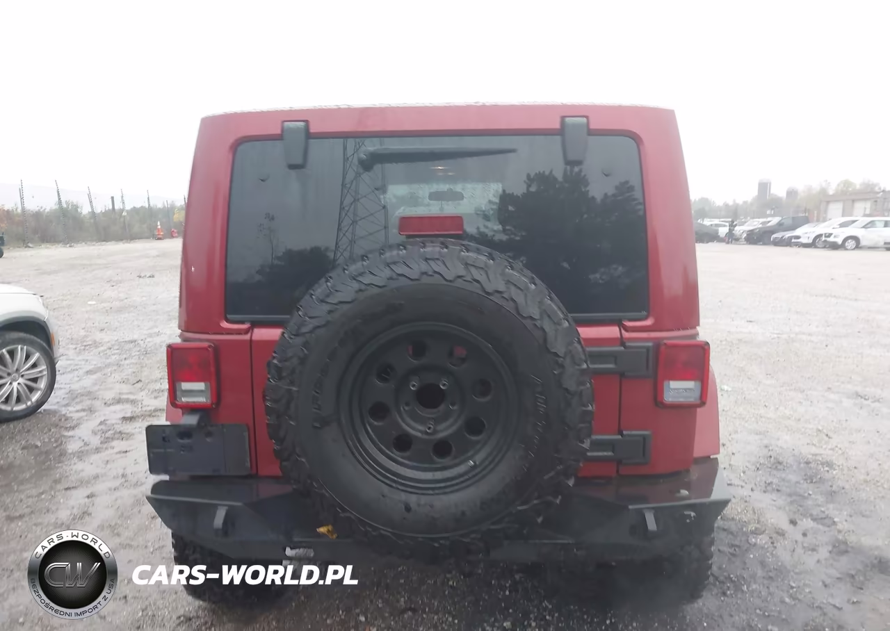 2012 Jeep Wrangler Unlimited Sahara VIN:1C4BJWEG4CL256479 - 16