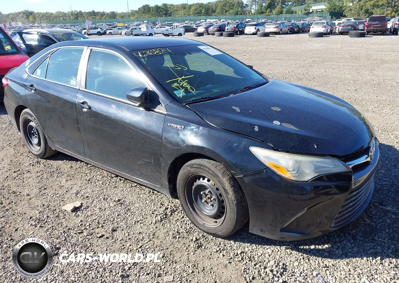 2016 Toyota Camry Hybrid Le – zdjęcie 1 z 17