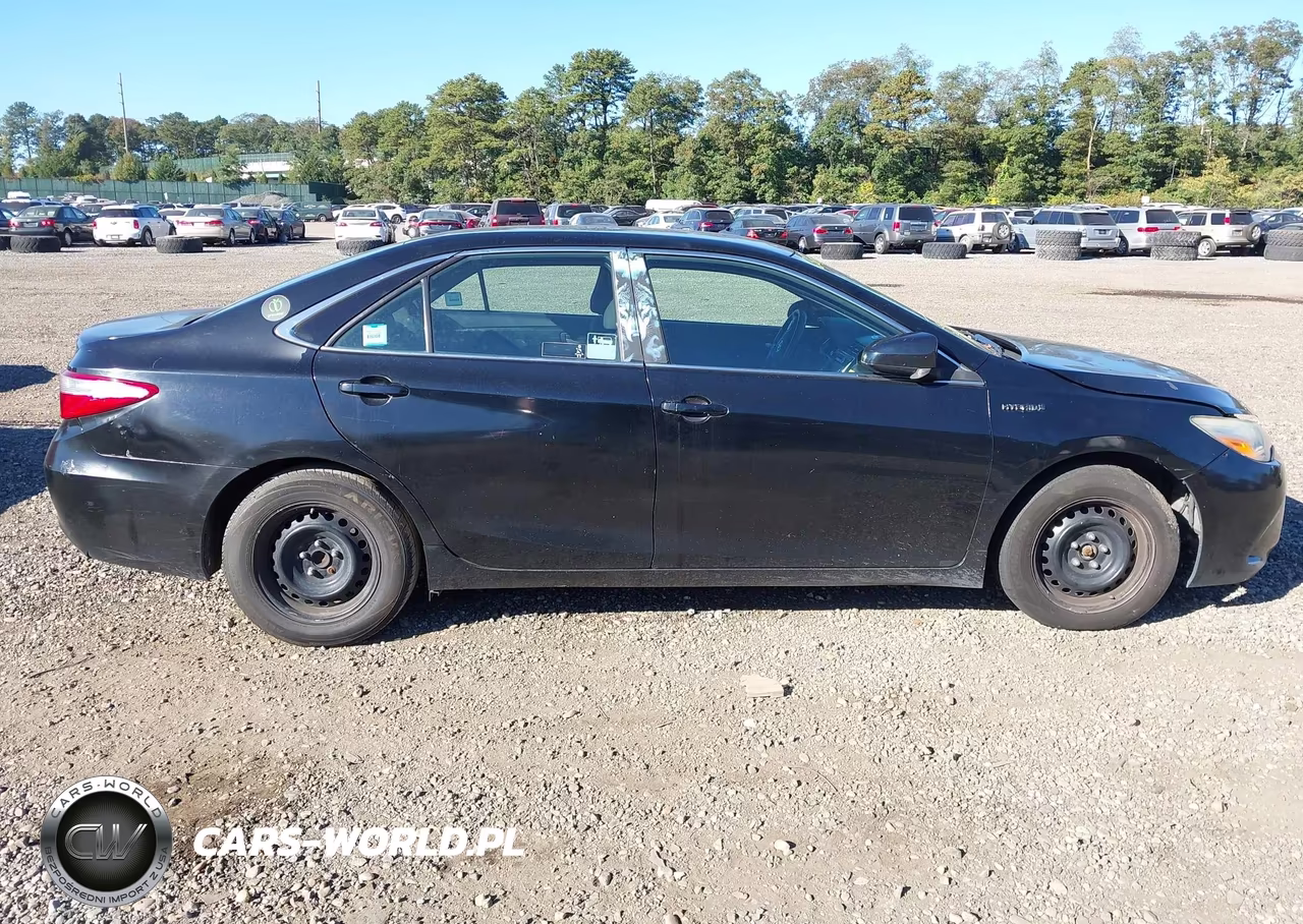 2016 Toyota Camry Hybrid Le VIN:4T1BD1FK7GU184136 - 13