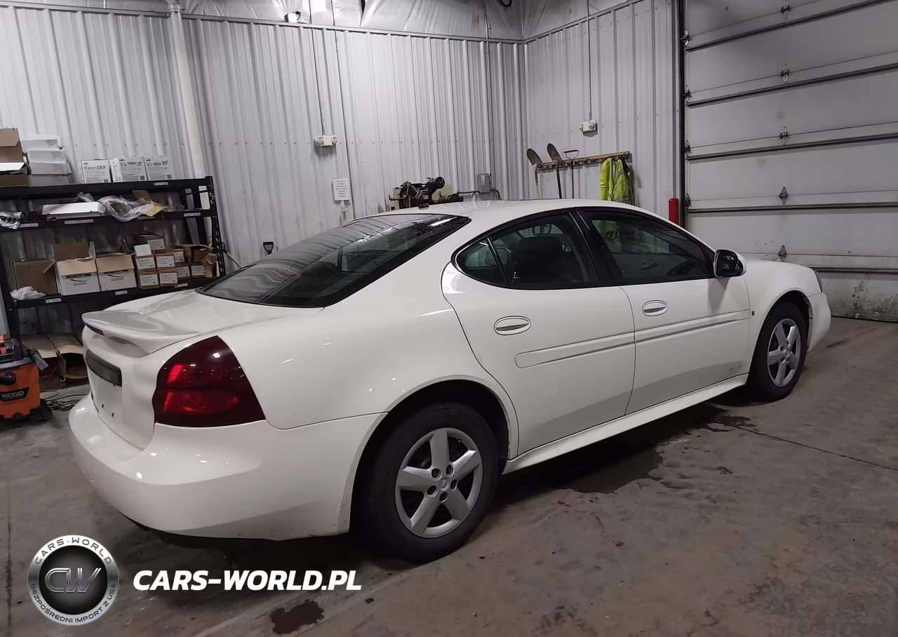 2008 Pontiac Grand Prix VIN:2G2WP552381104693 - 4